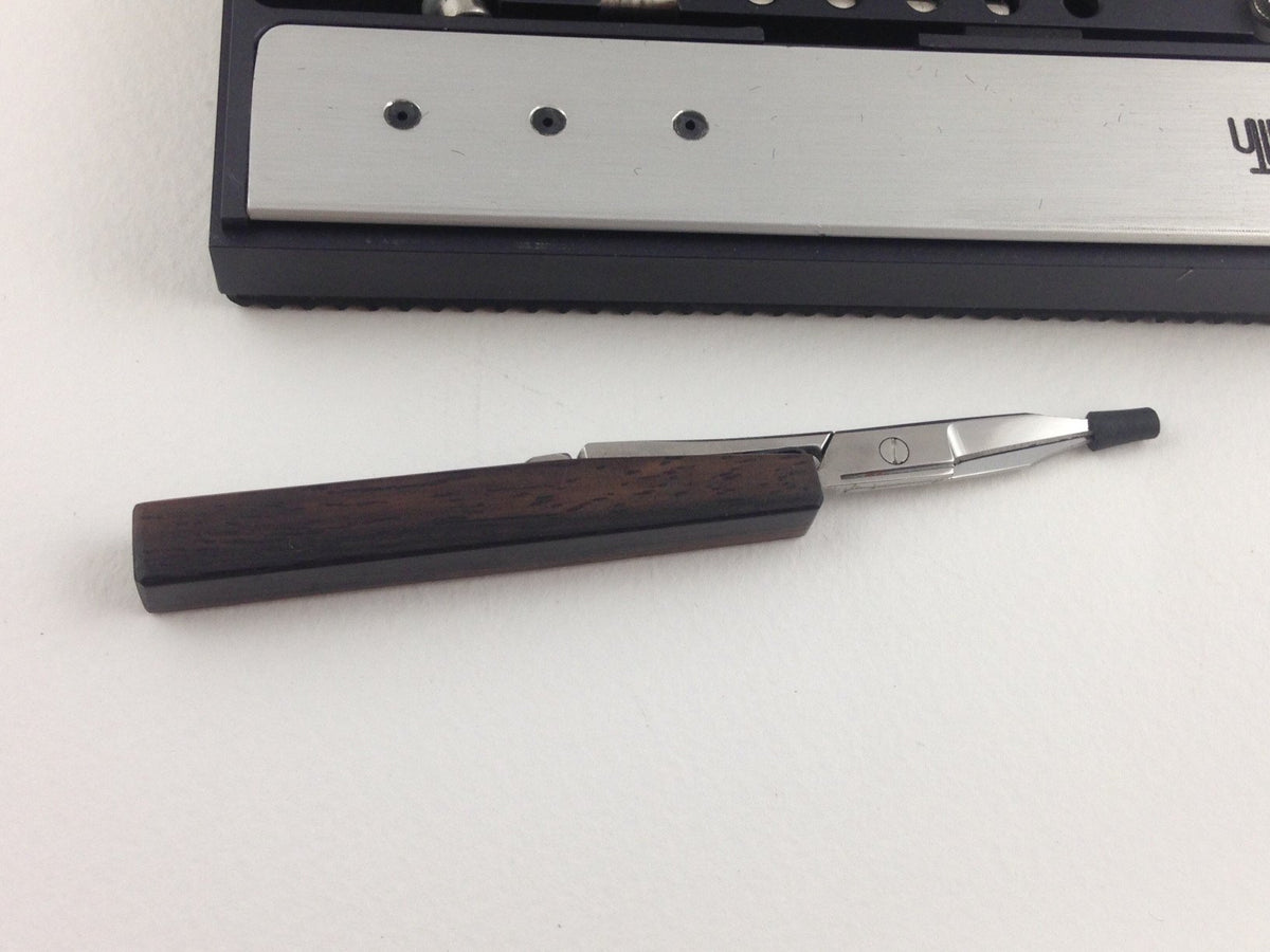 Ari 't Hart Fly Tying Travel Vise